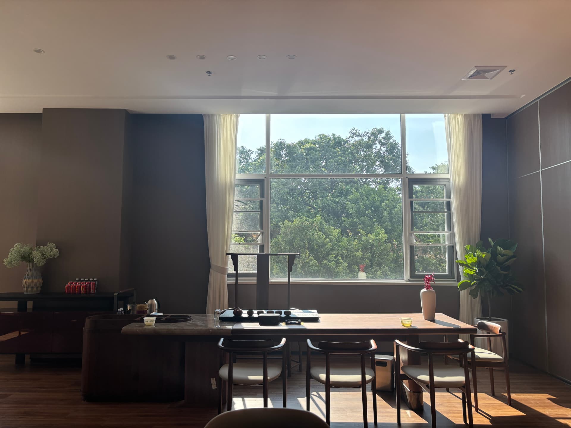 Lounge 8 — BESPOKE Furniture