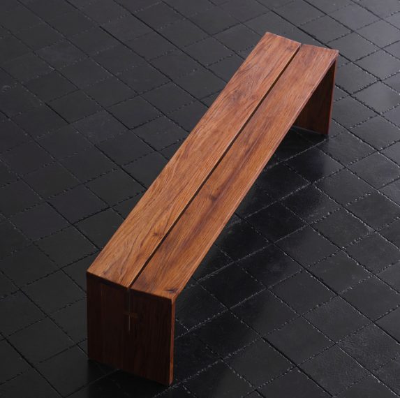 Plantation teak wedge bench — Teak Series
