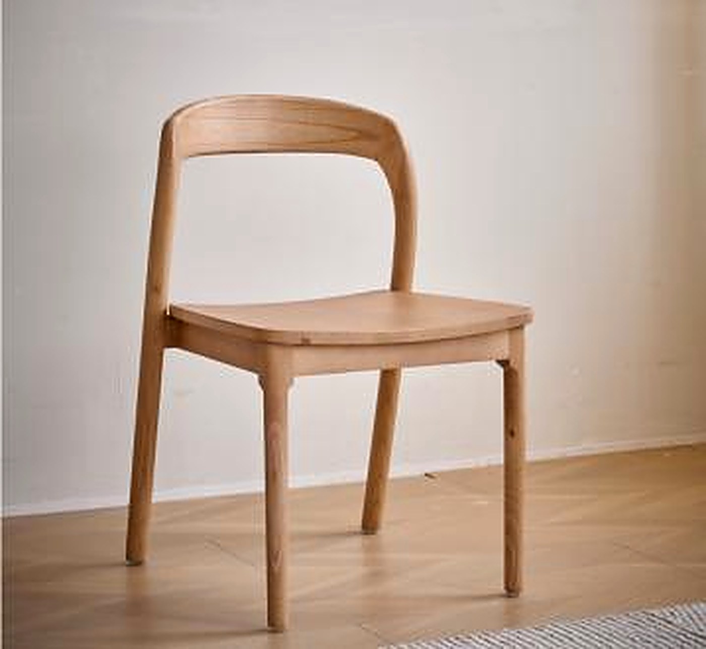 Sculpted dining chair